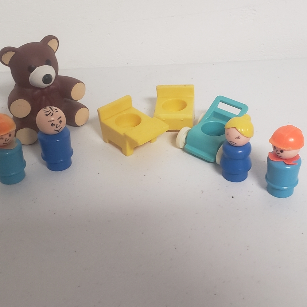 Vintage little people Lot